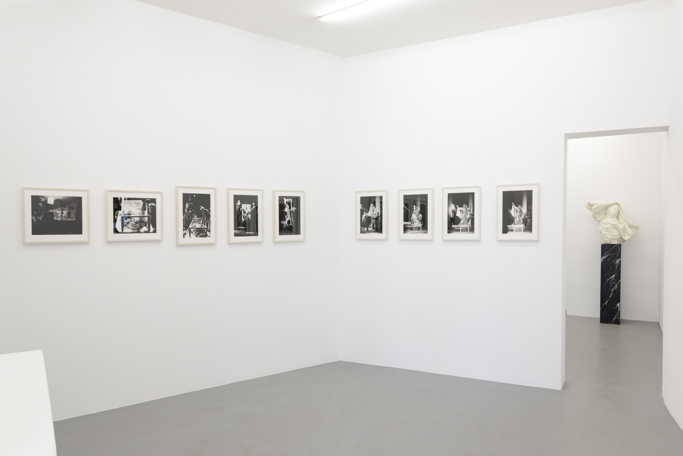 ORLAN - Le Drapé, Le Baroque, Palazzo Grassi, Venise, 1979 et autres sculptures de plis